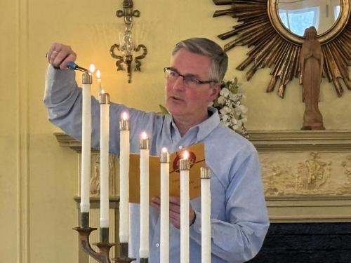 2025HolyThursday-15